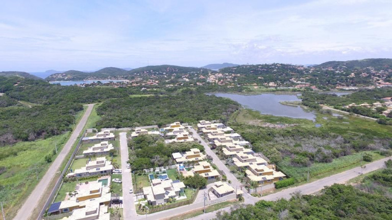 Imagem Casa com 4 Quartos à Venda, 250 m² em Centro - Armação Dos Búzios