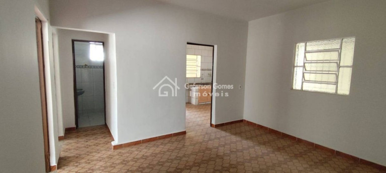 Imagem Casa com 3 Quartos para Alugar, 1 m² em Santo Antônio - Mantena Imagem Casa com 3 Quartos para Alugar, 1 m² em Santo Antônio - Mantena