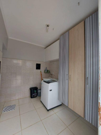 Imagem Casa com 3 Quartos à Venda, 200 m² em Parque Dos Coqueiros - Atibaia