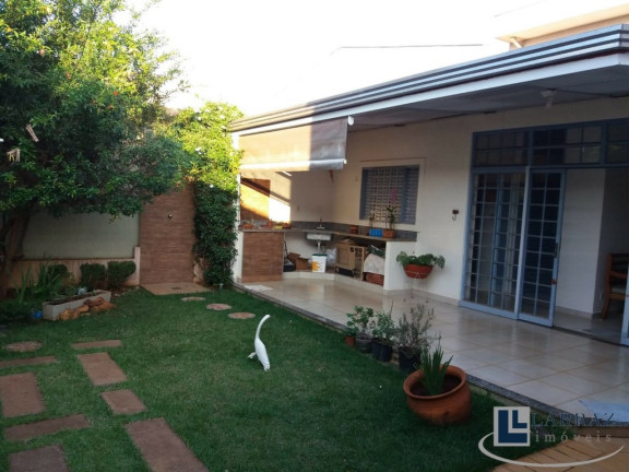 Casa com 4 Quartos à Venda, 182 m² em Vila Tibério - Ribeirão Preto