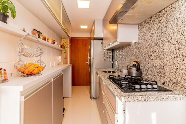 Imagem Apartamento com 2 Quartos à Venda, 75 m² em Petrópolis - Porto Alegre