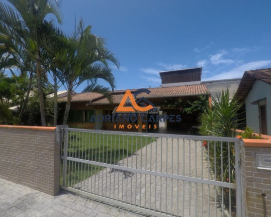 Casa com 3 Quartos à Venda, 121 m² em Gravatá - Navegantes