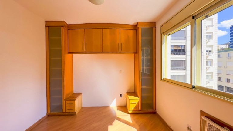 Imagem Imóvel com 3 Quartos à Venda, em Higienópolis - Porto Alegre Imagem Imóvel com 3 Quartos à Venda, em Higienópolis - Porto Alegre