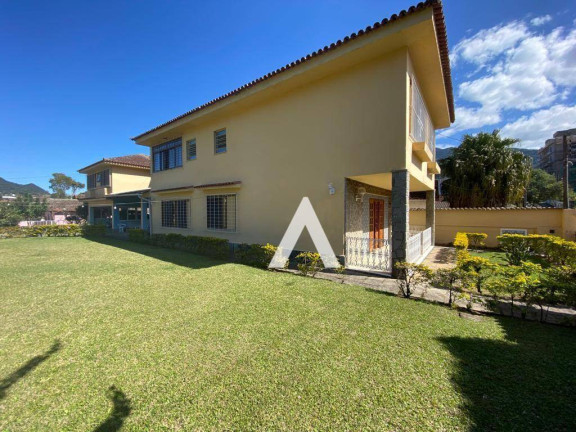 Imagem Casa com 5 Quartos à Venda, 300 m² em Comary - Teresópolis