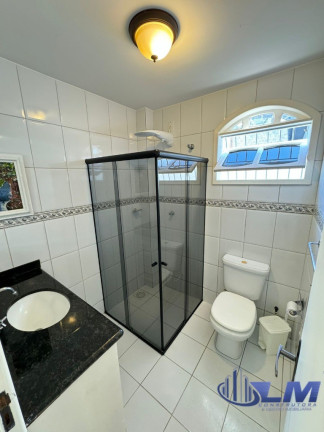 Imagem Casa com 4 Quartos à Venda, 210 m² em Kubitschek - Guarapari