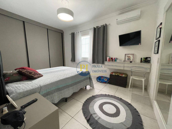 Imagem Casa com 3 Quartos à Venda, 180 m² em Canto Do Forte - Praia Grande Imagem Casa com 3 Quartos à Venda, 180 m² em Canto Do Forte - Praia Grande