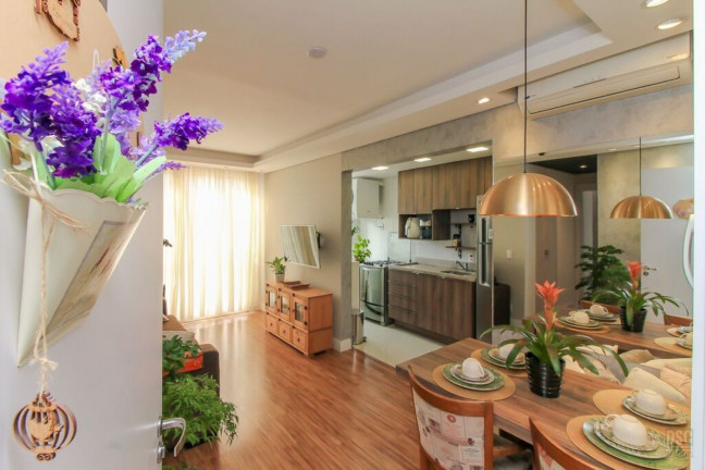 Imagem Imóvel com 2 Quartos à Venda, 58 m² em Vila Nova - Porto Alegre Imagem Imóvel com 2 Quartos à Venda, 58 m² em Vila Nova - Porto Alegre