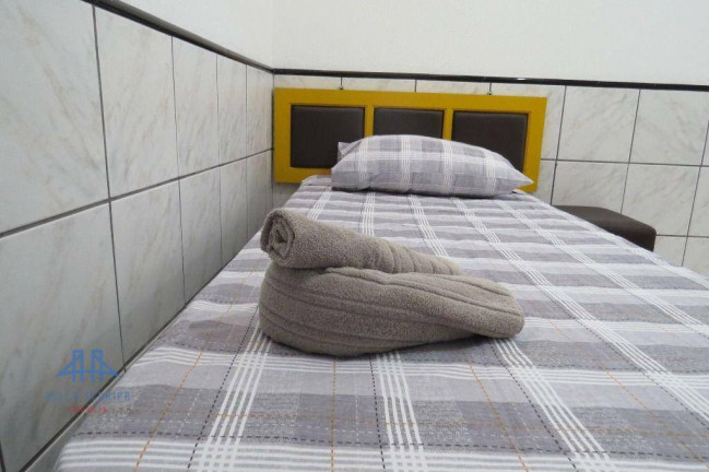 Imagem Casa com 10 Quartos à Venda, 240 m² em João Paulo - Florianópolis Imagem Casa com 10 Quartos à Venda, 240 m² em João Paulo - Florianópolis