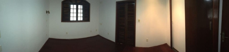 Imagem Casa com 3 Quartos à Venda, 300 m² em Santana - Pindamonhangaba
