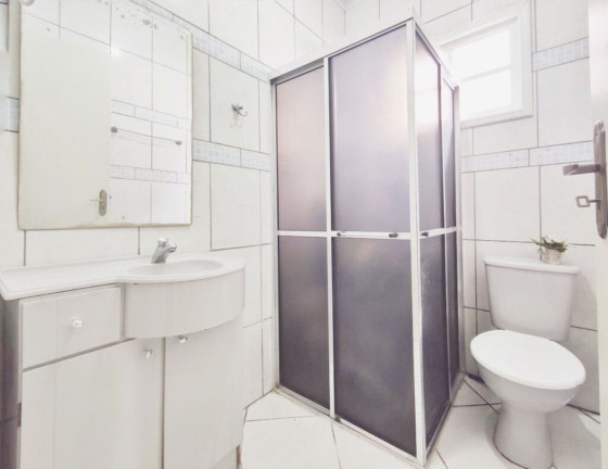 Imagem Imóvel com 2 Quartos à Venda,  em Partenon - Porto Alegre