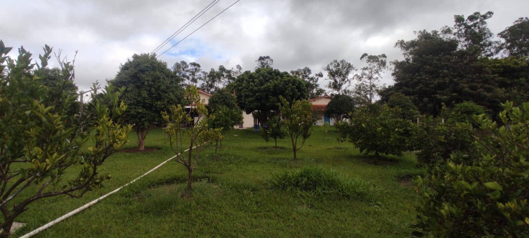 Imagem Chácara com 3 Quartos à Venda, 3.260 m² em Centro - Sarapuí