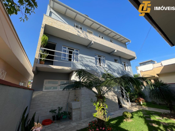 Casa à Venda, 340 m² em Monte Alegre - Camboriú