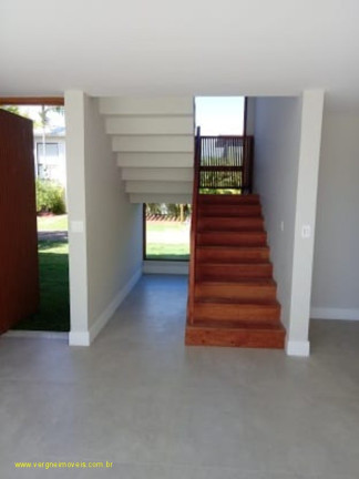 Imagem Imóvel com 5 Quartos à Venda, 349 m² em Mata De São João - Salvador Imagem Imóvel com 5 Quartos à Venda, 349 m² em Mata De São João - Salvador