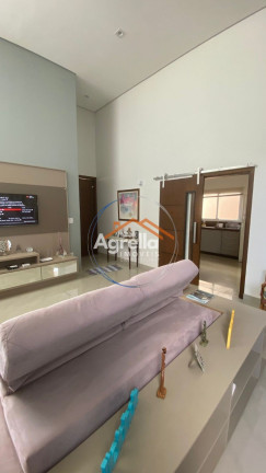 Imagem Imóvel com 3 Quartos à Venda, 190 m² em Condominio Residencial Califórnia - Estiva Gerbi Imagem Imóvel com 3 Quartos à Venda, 190 m² em Condominio Residencial Califórnia - Estiva Gerbi