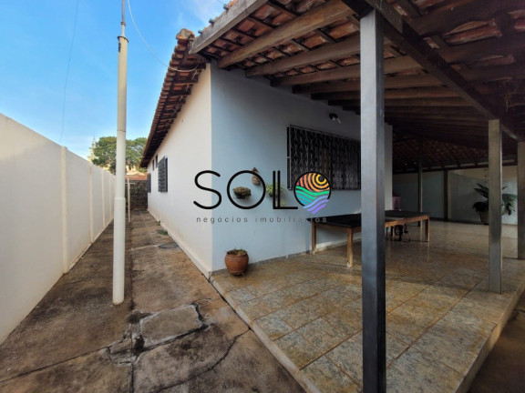 Imagem Casa com 3 Quartos à Venda, 230 m² em Centro - Araraquara Imagem Casa com 3 Quartos à Venda, 230 m² em Centro - Araraquara