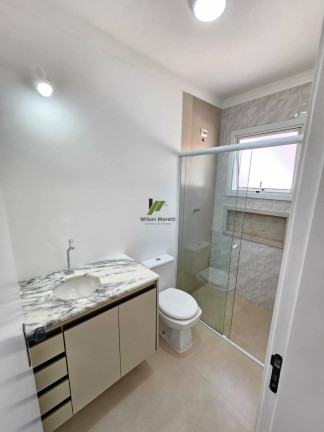 Imagem Casa de Condomínio com 3 Quartos à Venda, 129 m²