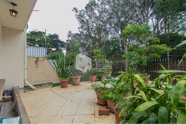 Imagem Casa com 4 Quartos à Venda, 262 m² em Campo Belo - São Paulo Imagem Casa com 4 Quartos à Venda, 262 m² em Campo Belo - São Paulo