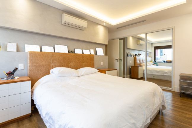 Imagem Apartamento com 3 Quartos à Venda, 185 m² em Real Parque - São Paulo Imagem Apartamento com 3 Quartos à Venda, 185 m² em Real Parque - São Paulo