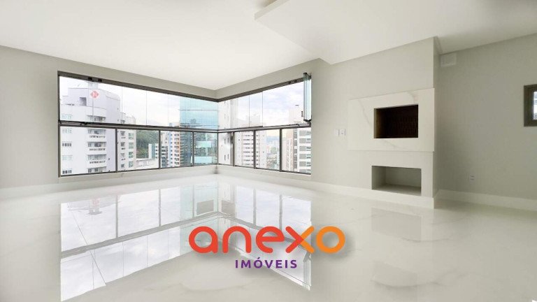 Imagem Apartamento com 3 Quartos à Venda, 137 m² em Victor Konder - Blumenau Imagem Apartamento com 3 Quartos à Venda, 137 m² em Victor Konder - Blumenau