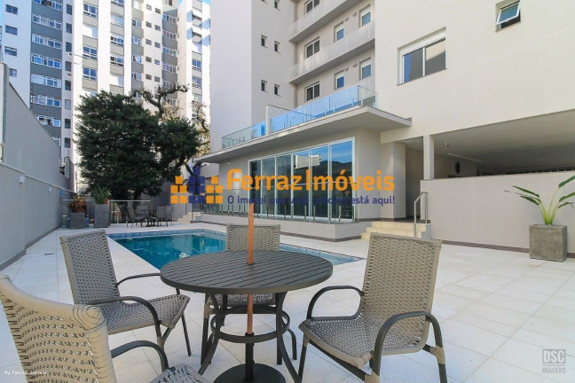 Imagem Apartamento com 2 Quartos à Venda, 71 m² em Jardim Botânico - Porto Alegre