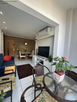 Imagem Imóvel com 3 Quartos à Venda, 70 m² em Imbuí - Salvador Imagem Imóvel com 3 Quartos à Venda, 70 m² em Imbuí - Salvador