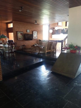 Casa com 4 Quartos à Venda, 800 m² em Interlagos - São Paulo