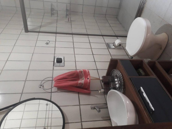 Imagem Casa com 4 Quartos à Venda, 367 m² em Itapuã - Salvador