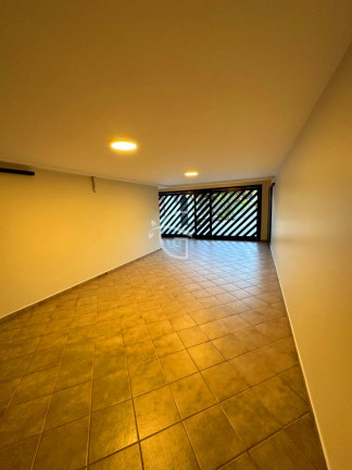 Imagem Casa com 3 Quartos à Venda,  em Floresta - Joinville