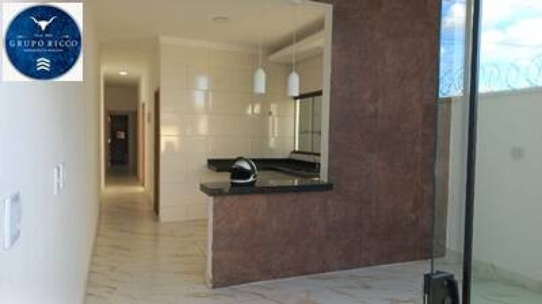Imagem Casa com 3 Quartos à Venda, 127 m² em Goiânia Imagem Casa com 3 Quartos à Venda, 127 m² em Goiânia