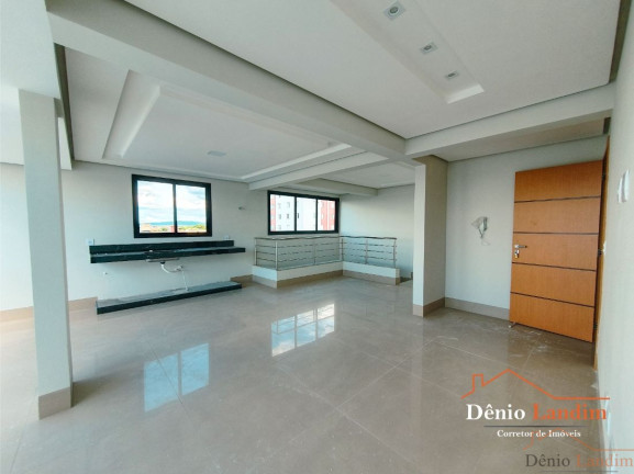 Imagem Apartamento com 3 Quartos à Venda, 150 m² em Centro - Montes Claros