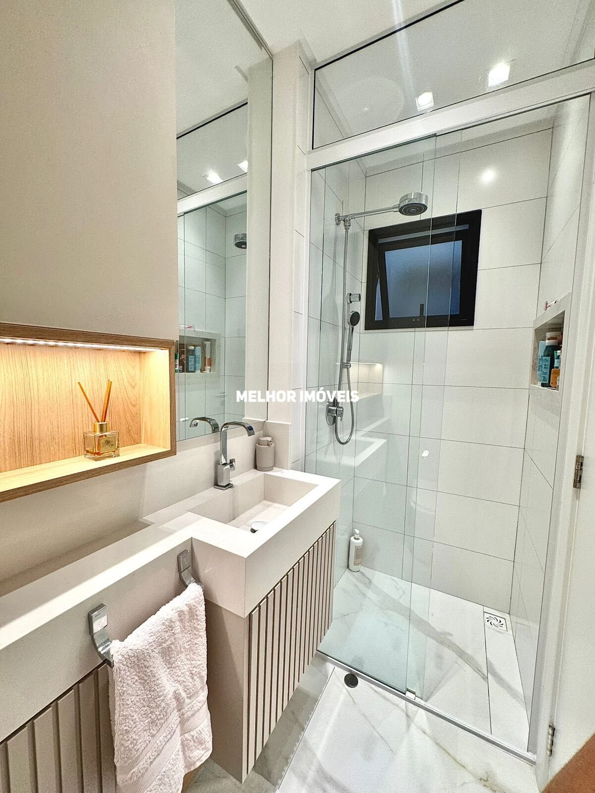 Imagem Apartamento com 3 Quartos à Venda, 110 m² em Centro - Camboriú