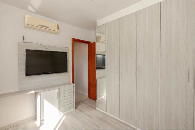 Imagem Apartamento com 1 Quarto à Venda, 31 m² em Menino Deus - Porto Alegre Imagem Apartamento com 1 Quarto à Venda, 31 m² em Menino Deus - Porto Alegre