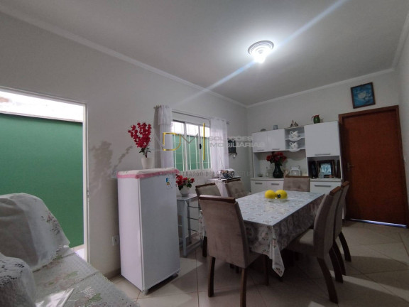 Imagem Casa com 4 Quartos à Venda, 330 m² em Jardim Iolanda - Botucatu