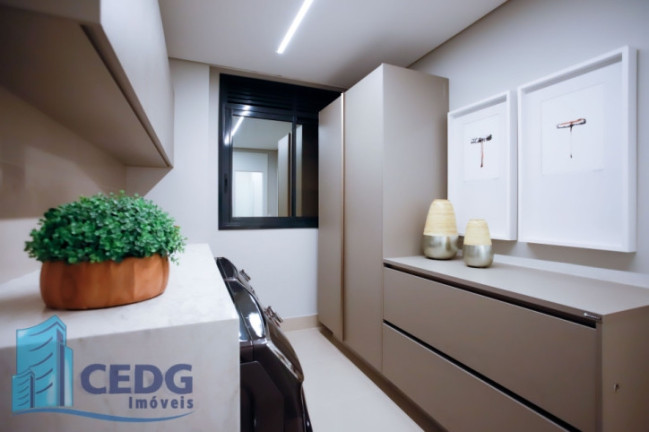 Imagem Apartamento com 3 Quartos à Venda, 230 m² em Cabral - Curitiba
