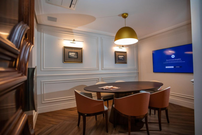 Imagem Apartamento com 3 Quartos à Venda, 180 m² em Meia Praia - Itapema