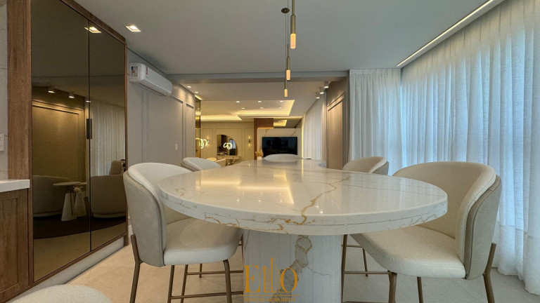 Apartamento com 3 Quartos à Venda, 137 m² em Meia Praia - Itapema