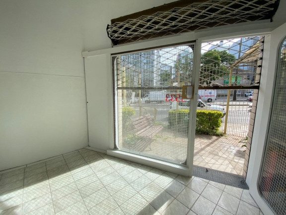 Sala Comercial à Venda,  em Petrópolis - Porto Alegre