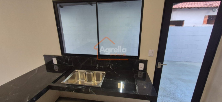 Imagem Casa com 3 Quartos à Venda, 175 m² em Jardim Guaçuano - Mogi Guaçu Imagem Casa com 3 Quartos à Venda, 175 m² em Jardim Guaçuano - Mogi Guaçu