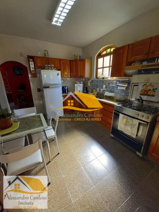 Imagem Casa com 3 Quartos à Venda, 140 m²