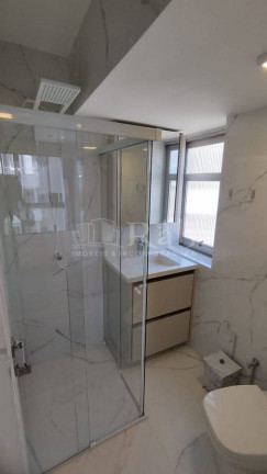 Imagem Apartamento com 3 Quartos para Alugar, 131 m² em Centro - Balneário Camboriú Imagem Apartamento com 3 Quartos para Alugar, 131 m² em Centro - Balneário Camboriú