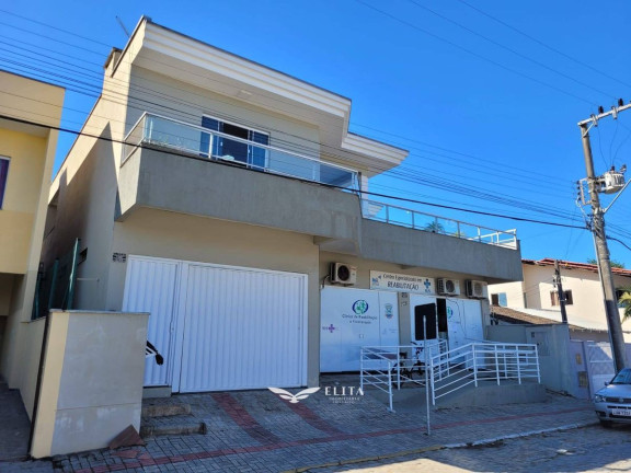 Casa com 2 Quartos à Venda,  em Centro - Barra Velha