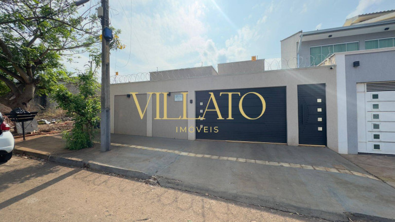 Imagem Casa com 3 Quartos à Venda, 165 m² em Jardim Fonte Nova - Goiânia Imagem Casa com 3 Quartos à Venda, 165 m² em Jardim Fonte Nova - Goiânia