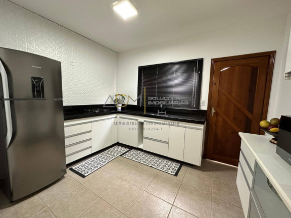 Imagem Casa com 3 Quartos à Venda, 235 m² em Jardim Paraíso - Botucatu