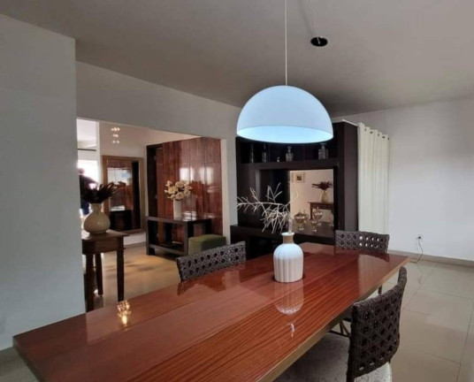 Imagem Casa com 3 Quartos à Venda, 200 m² em Cuiabá Imagem Casa com 3 Quartos à Venda, 200 m² em Cuiabá