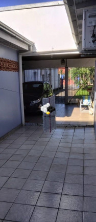 Imagem Casa com 2 Quartos à Venda, 78 m² em Vila Ipiranga - Porto Alegre Imagem Casa com 2 Quartos à Venda, 78 m² em Vila Ipiranga - Porto Alegre
