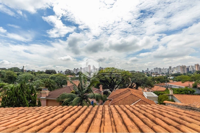 Imagem Casa com 3 Quartos à Venda, 379 m² em Pacaembu - São Paulo