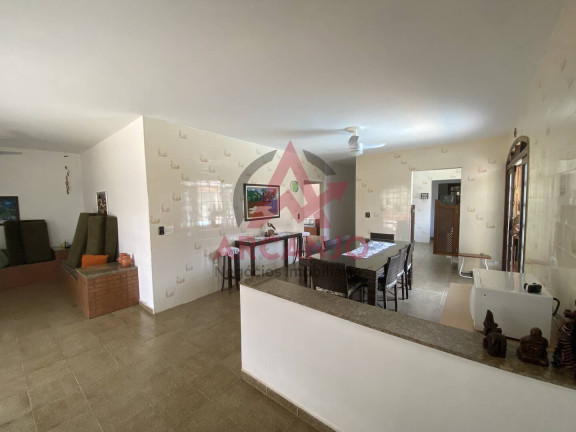 Imagem Casa com 6 Quartos à Venda, 400 m² em Lagoinha - Ubatuba Imagem Casa com 6 Quartos à Venda, 400 m² em Lagoinha - Ubatuba