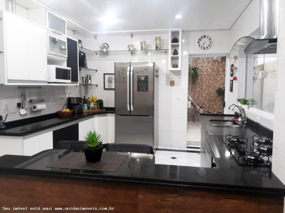 Imagem Casa com 3 Quartos à Venda, 360 m² em Jardim Nosso Lar - São Paulo Imagem Casa com 3 Quartos à Venda, 360 m² em Jardim Nosso Lar - São Paulo