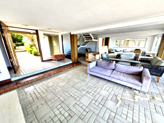 Imagem Casa com 4 Quartos à Venda, 560 m² em Candeal - Salvador Imagem Casa com 4 Quartos à Venda, 560 m² em Candeal - Salvador