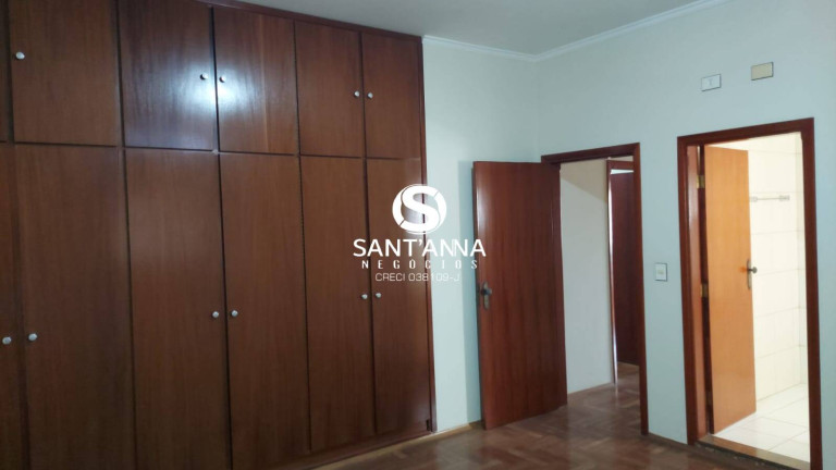 Imagem Sobrado com 3 Quartos à Venda, 242 m² em Centro - Fernandópolis Imagem Sobrado com 3 Quartos à Venda, 242 m² em Centro - Fernandópolis